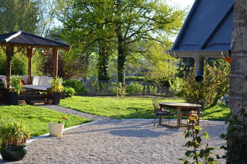 Chambres D'Hotes Le Relais De La Perle Le Vernois Buitenkant foto